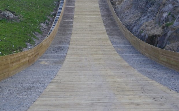 Piste de récéption avec structure bois